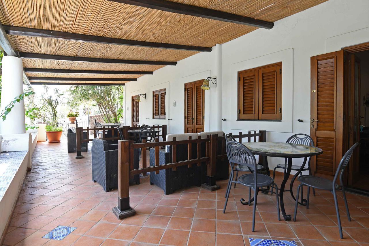 סטרומבולי Pedra Residence מראה חיצוני תמונה